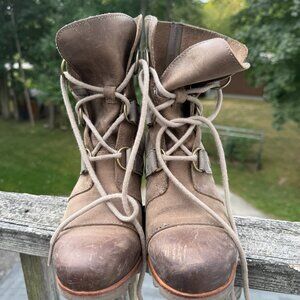 Sorel Joan of Arctic Wedge Boots Womens 6.5 Brown Leather Waterproof Combat